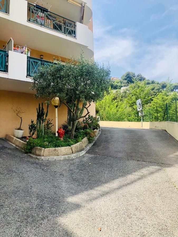 Mon Appart Avec Terrasse Et Piscine Roquebrune-Cap-Martin Zewnętrze zdjęcie