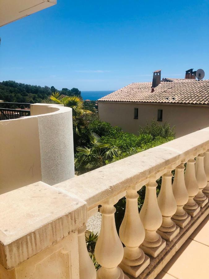 Mon Appart Avec Terrasse Et Piscine Roquebrune-Cap-Martin Zewnętrze zdjęcie