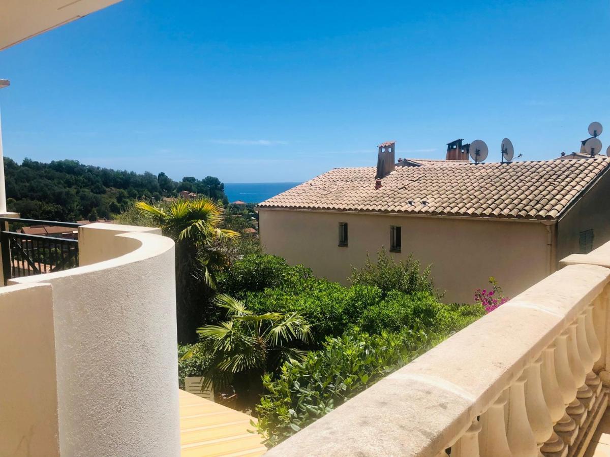 Mon Appart Avec Terrasse Et Piscine Roquebrune-Cap-Martin Zewnętrze zdjęcie