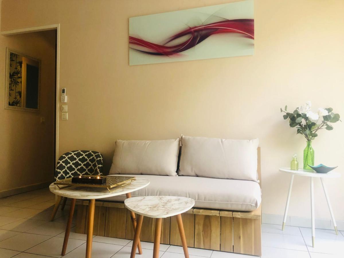 Mon Appart Avec Terrasse Et Piscine Roquebrune-Cap-Martin Zewnętrze zdjęcie